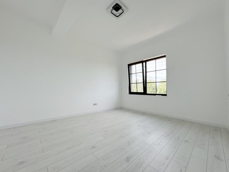 Casa P+1, 5 camere, 130 mp utili + 25mp terasa + 250 mp teren - Giroc