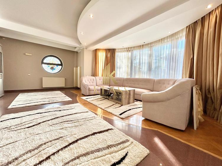 Apartament de inchiriat cu 5 camere in Cartierul Francez