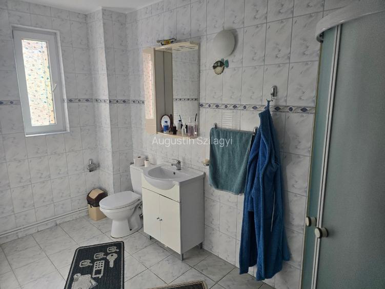 Vilă spațioasă de vânzare în Eforie Sud