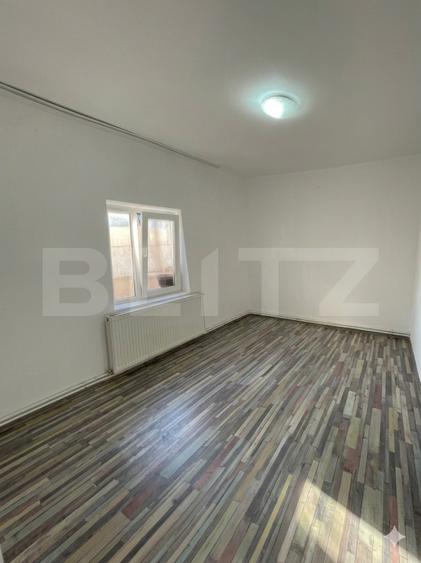 Casă pe parter de vânzare, 71 mp – zona Romanești, Craiova