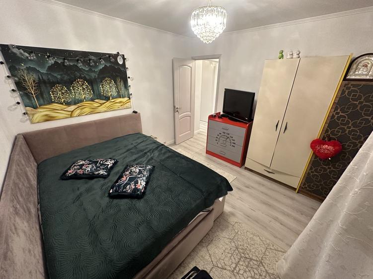 Apartament 3 camere zona Tomis 3 cu Centrala Renovat Total