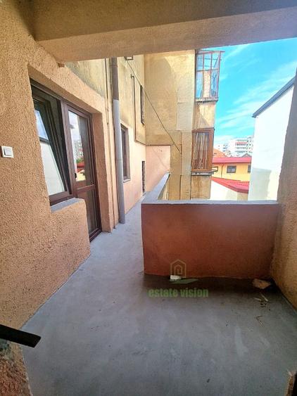Apartament in vila, 5 camere, 130 mp, zona Banu Manta-Piata Ion Mihalache