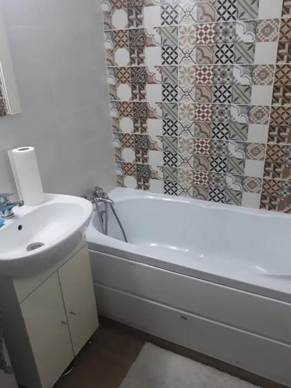 Apartament 2 camere, 57 mp, mobilat, 3 min metrou Favorit, etaj 7/8, reabilitat