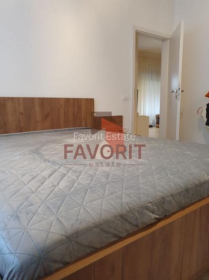 Disponibil imediat. Curte privata. 2 locuri de parcare - 9