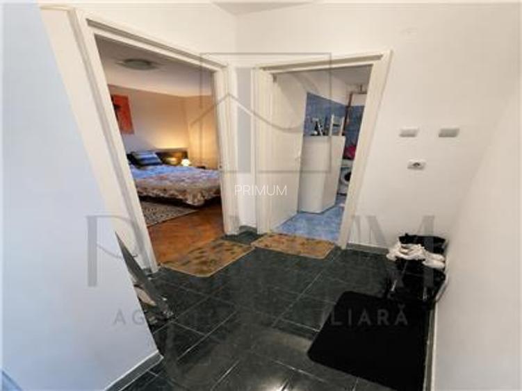 Piata 700 - 2 Camere - Etaj 2 - Centrala proprie - Zona excelenta - 6