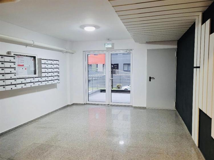 Garsoniera Maurer bloc nou cu lift | Parcare | doar 3 minute de Coresi