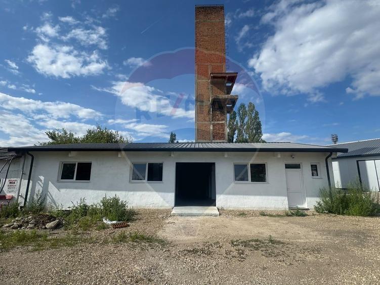 Hală industrială de închiriat – Zona Velența Est | 200 mp utili