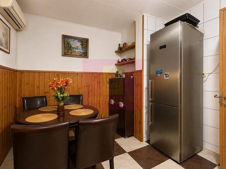 Vanzare apartament 2camere- zona Decebal