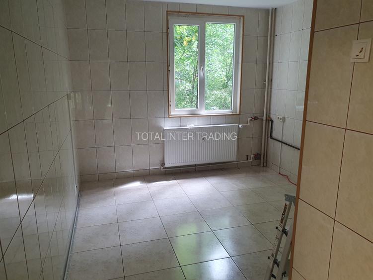 Vanzare-2 camere- 1/4-Dr Taberei-V Oltului-bl 73-termopan-liber-82900E - 10