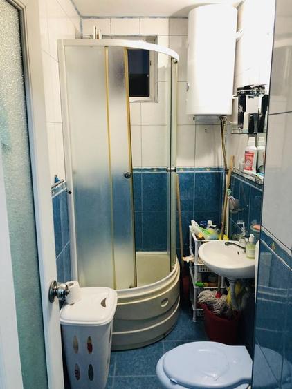 Apartament cu 2 camere semidecomandat zona Rogerius