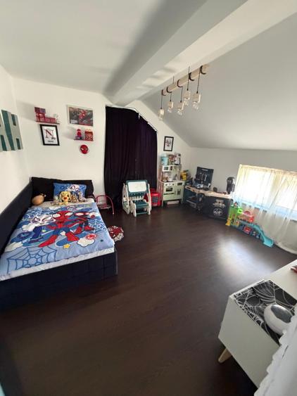 Casa S/P+1+M , 166 mp, teren 190 mp, zona Consul