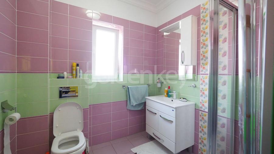 Vila luminoasa cu 8 camere | 593mp teren | langa Scoala Americana