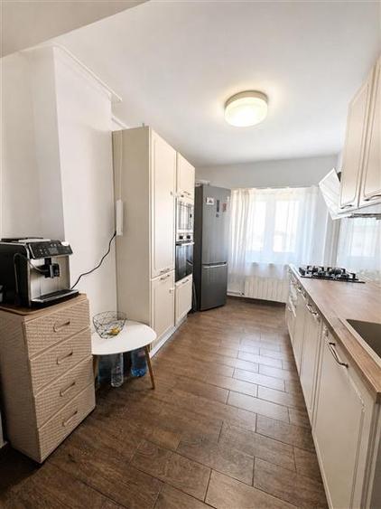 Apartament 3 camere Mircea Voda