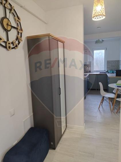 2 CAMERE Apartament de lux cu loc de parcare inclus de inchiriat