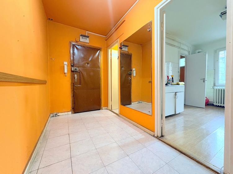 3 camere, parter inalt, spatios - zona Ultracentrala