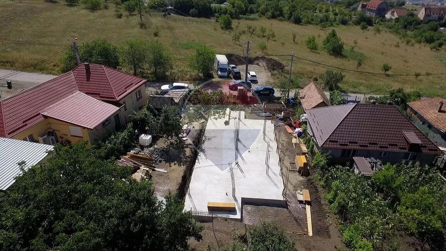 Casă cu 5 camere de vânzare în zona Iris, Comision 0%