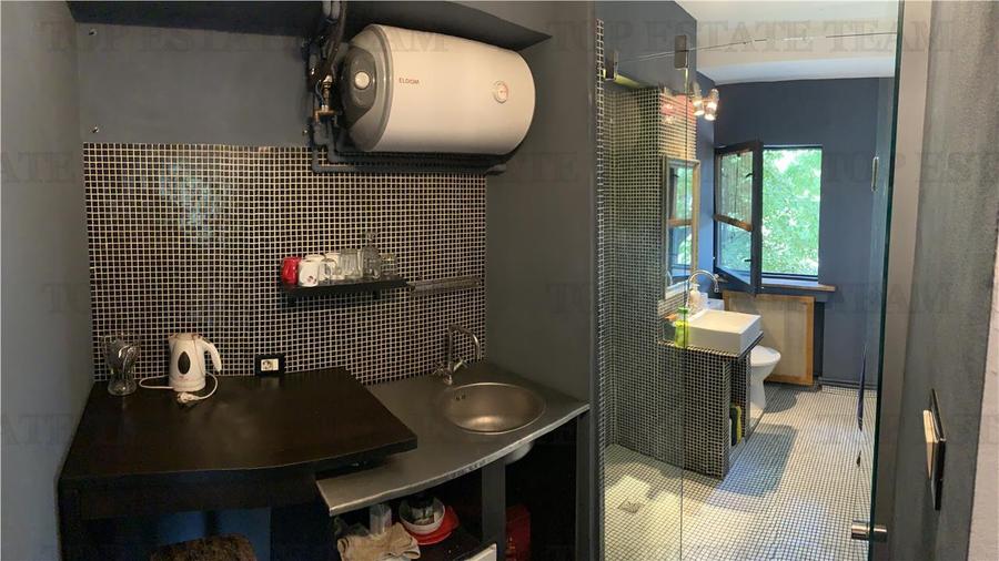 Apartament cu 2 camere de vanzare, Parc Cismigiu, centrala si balcon