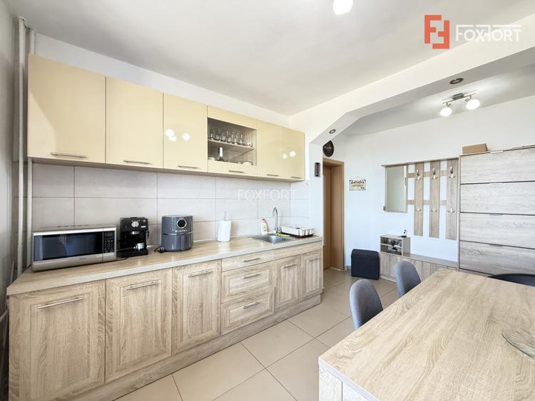 Apartament cu 3 camere, de vanzare in zona Circumvalatiunii - 31