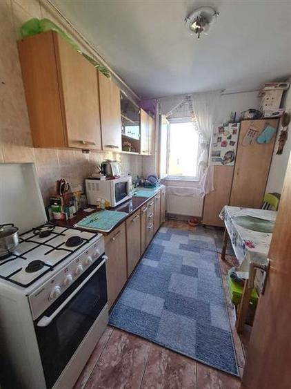 Apartament cu 3 camere in zona Astra, Brasov