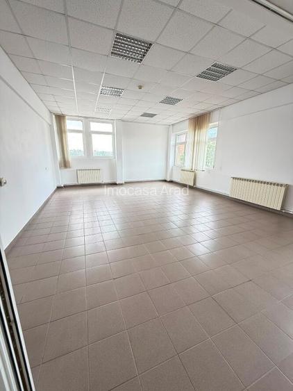 De inchiriat locatie Et 1 si 2, birouri, Clinica in podgoria Arad - 6