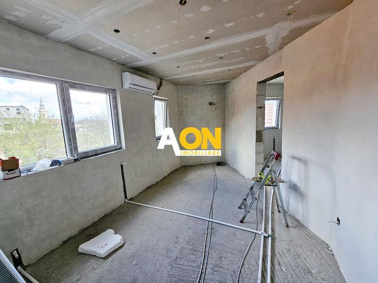 Casa 12 camere, pretabila ca pensiune sau pentru apartamentare