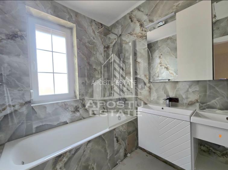 Jumatate de duplex de vanzare, modern, cu 4 camere si 2 bai, Sag, vatra satului - 7