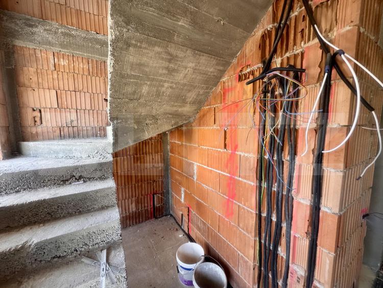 Casă P+1 în construcție, 120 mp, 200 mp teren, zona Selgros