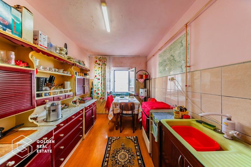 Apartament 4 camere, total decomandat, zona Miorita