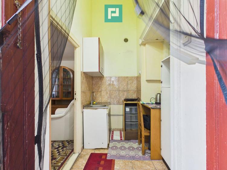 Apartament ultracentral cu 2 camere de închiriat