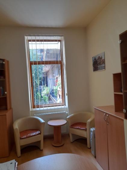 Persoana privata vind apartament