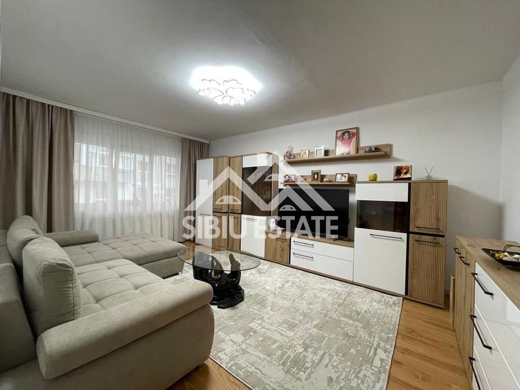 Apartament decomandat cu 3 camere 65mp utili, Turnisor