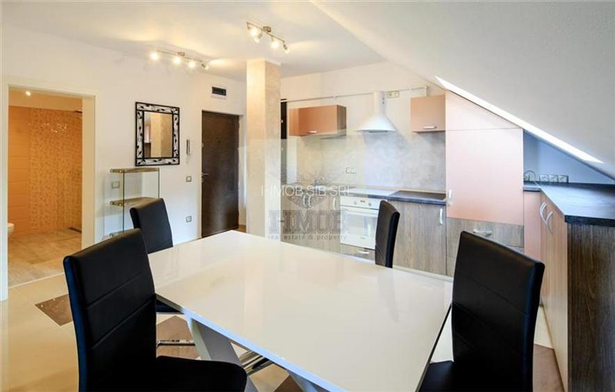 Apartament modern cu 2 camere si parcare in zona Centrala - 4