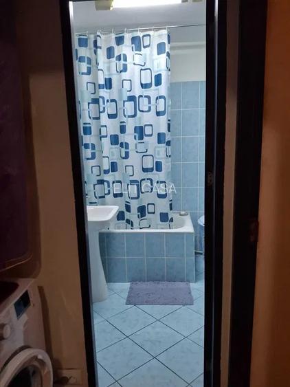 Apartament de 2 camere decomandat, etaj 2/4, zona Dacia - 5