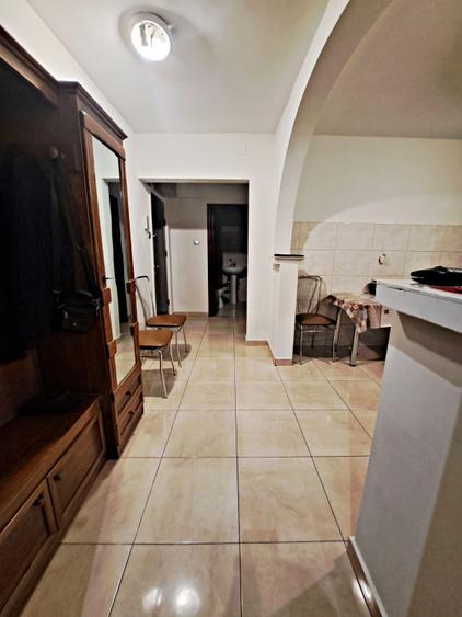 Apartament cu 3 camere, etaj 1, de vanzare, Nufarul, Oradea, Bihor