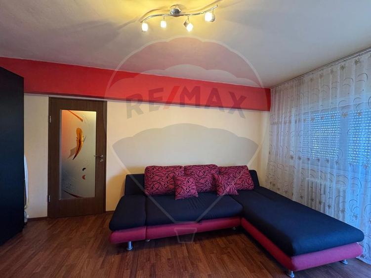 Apartament 2 camere-Micalaca( aproape de Univ.Aurel Vlaicu)