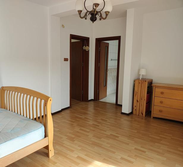 Vila duplex, garaj, zona Scoala Britanica