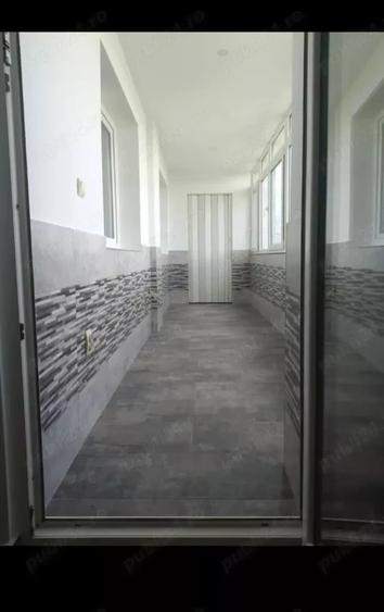 Apartament 4 camere,2 bai,balcon,parcare, situat in zona Carolina Mall