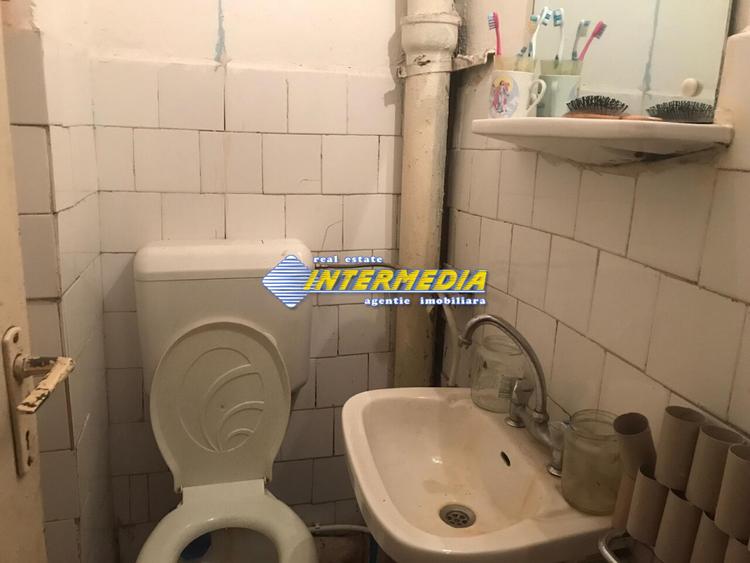 Vanzare apartament 4 camere deco bai 2 balcoane CETATE Closca bloc proprietate