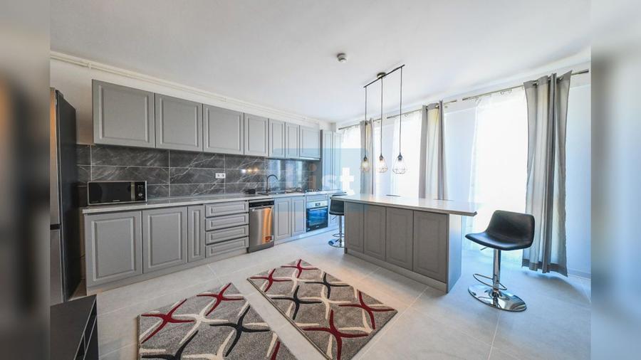 Apartament cu 3 camere, zona Aeroport