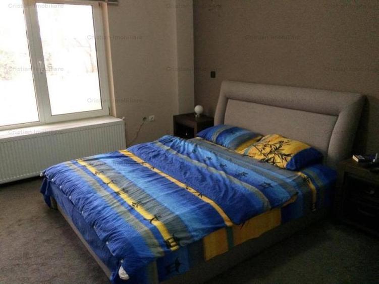 Vila 456mp utili  zona Plantelor