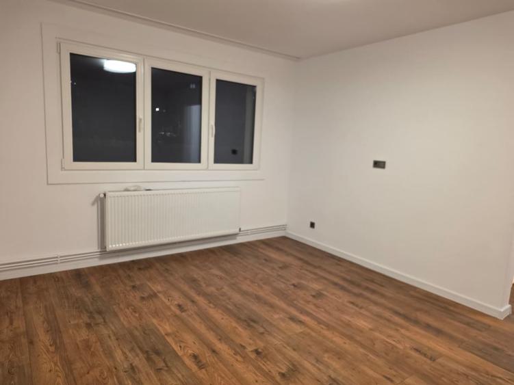 Apartament 2 camere LUX, recent renovat, parter, zonă verde, 2 parcuri