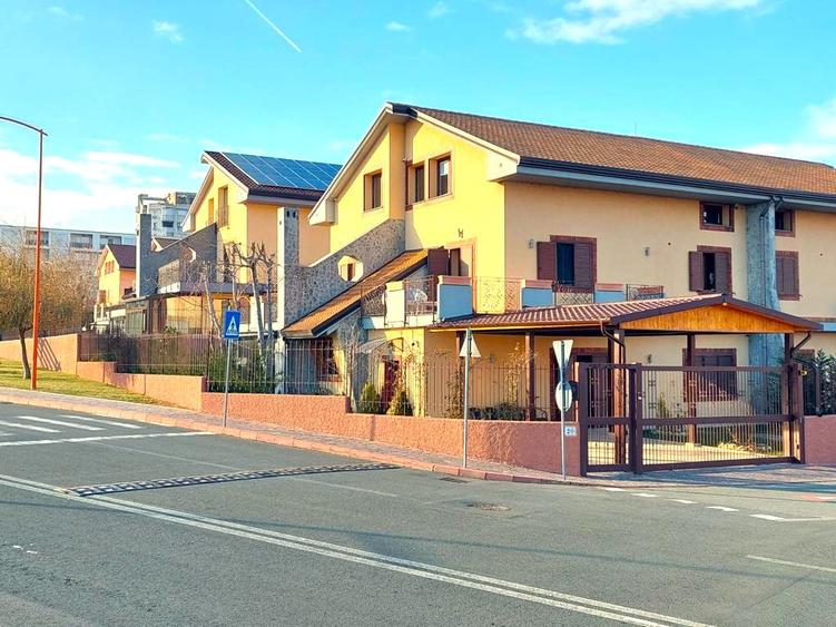 Vila Exclusivista P+2E+M zona Faleza Nord Plaja Reyna