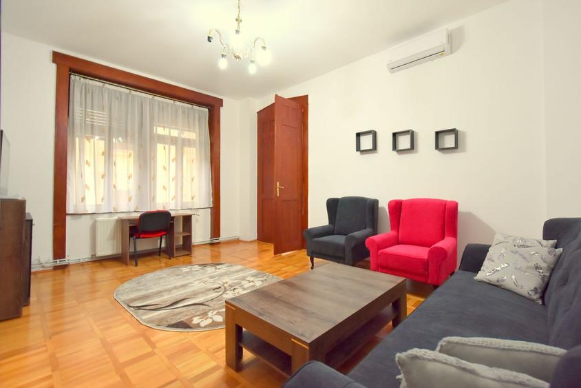 Apartament cu 3 camere in zona Ultracentrala - Piata Victoriei
