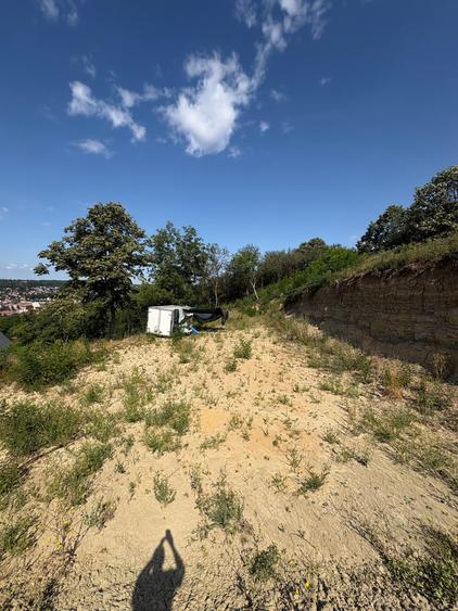 Teren intravilan 2800mp Livada Meses utilitati la 20m Pret 196.000eur neg