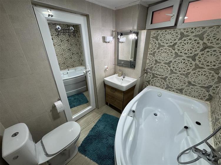 Apartament ultracentral cu 2 camere