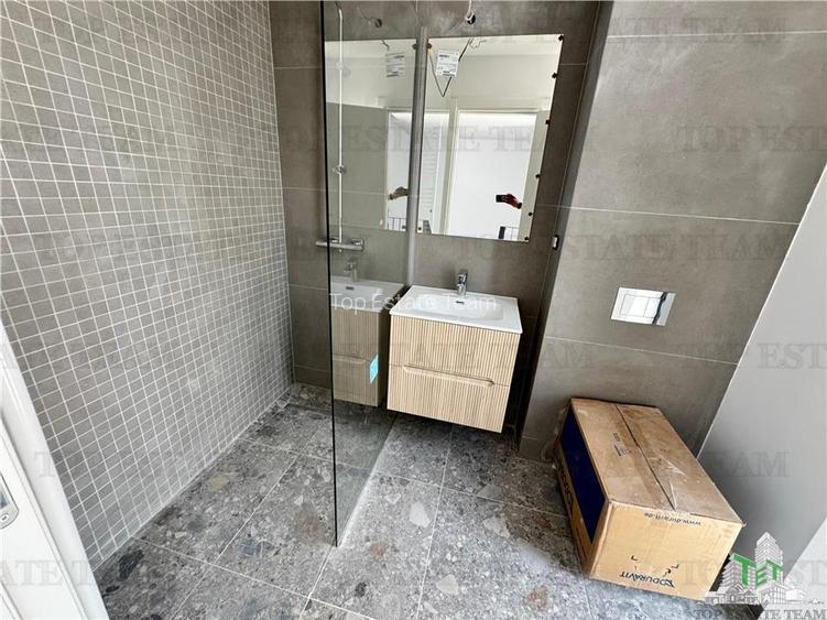 Vila de vanzare in Pipera, Nordul Bucurestiului | Curte privata, terasa panorami - 16
