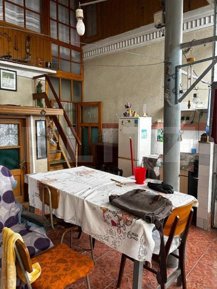 Casa, 4 camere, 144 mp, zona Buna Vestire