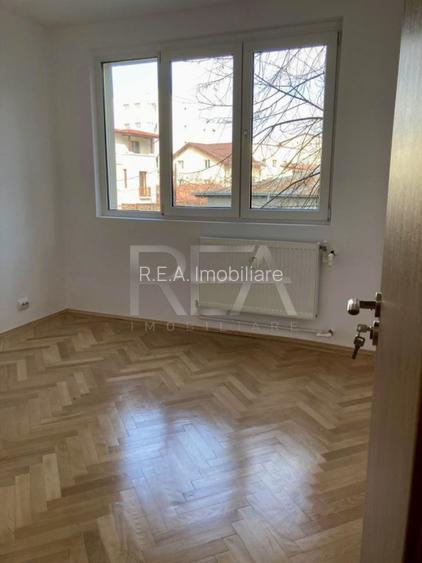 2 camere renovat pe Mihalache cu Vedere Spate - 4