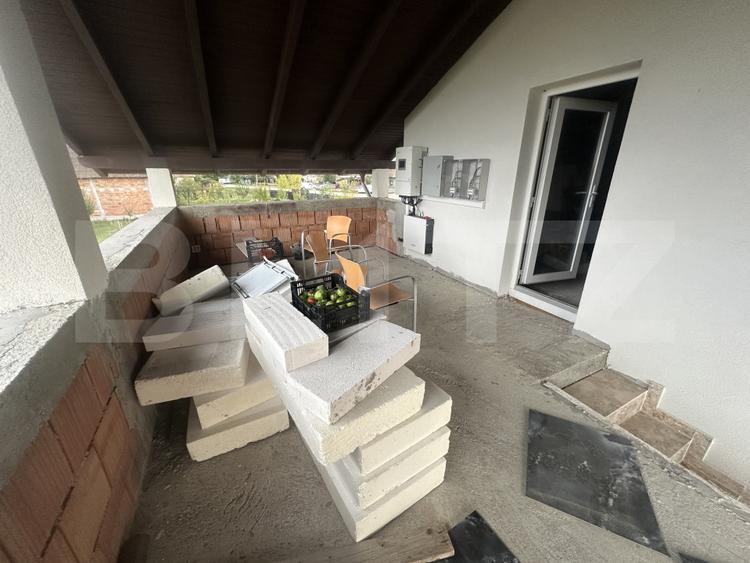 Casa tip P+M, 220 mp,3600 mp teren, comuna Păulesti