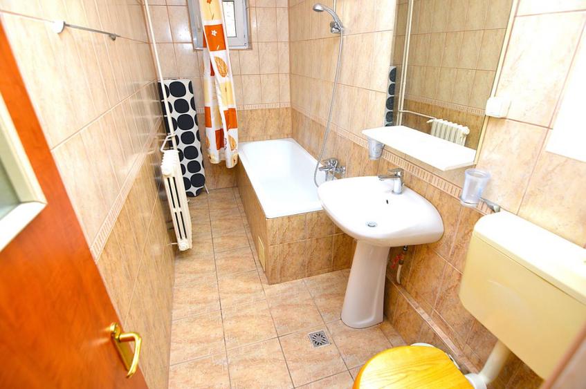 INCHIRIERE GARSONIERA UNIRII-CAMERA DE COMERT